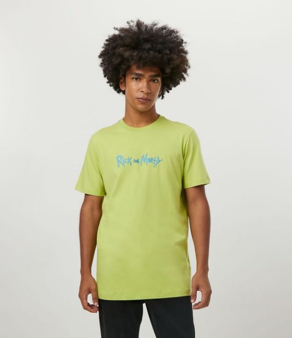 Camiseta Manga Curta em Meia Malha com Estampa do Rick Morty