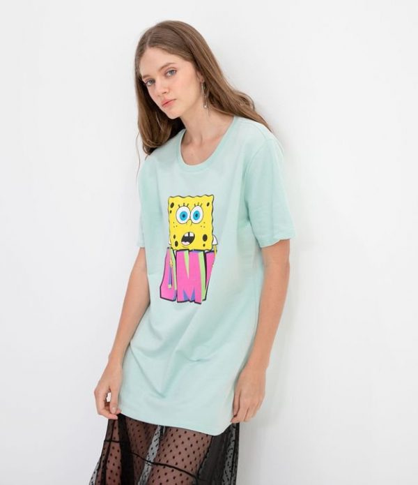 Vestido Curto em Moletinho Estampa Bob Esponja OMG