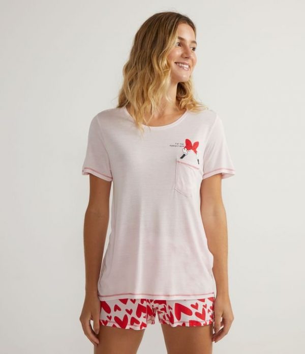 Pijama Curto em Viscolycra com Estampa de Laço da Minnie e Short com Estampas de Corações